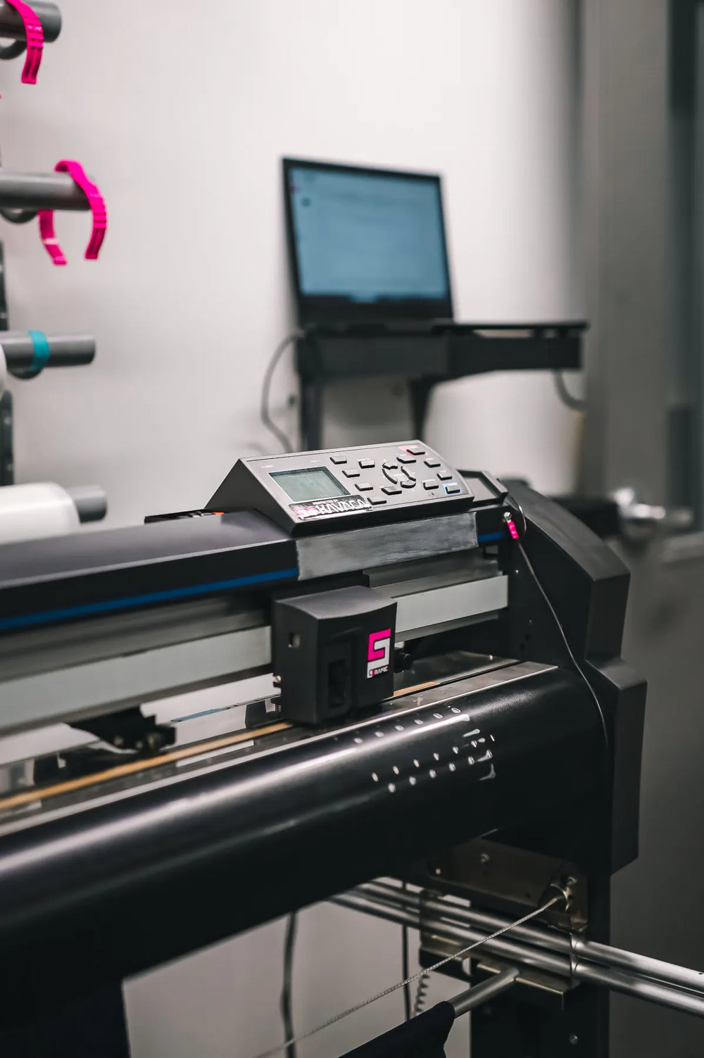 Full-color <em>DTF printing</em>
